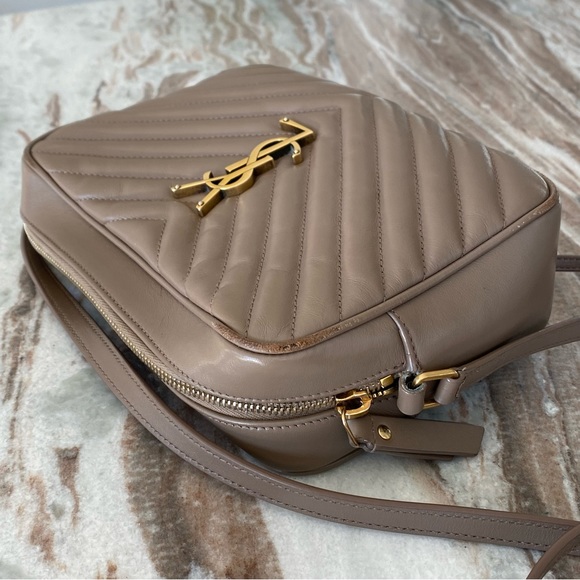 Saint Laurent Lou Medium YSL Camera Bag in Taupe - Picture 5 of 13